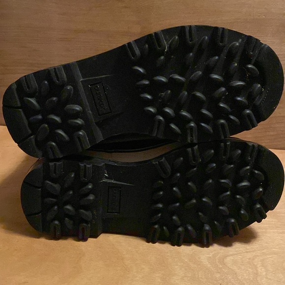 Outbrook boots with warm, insulating liner, men's size 8 - Picture 6 of 12